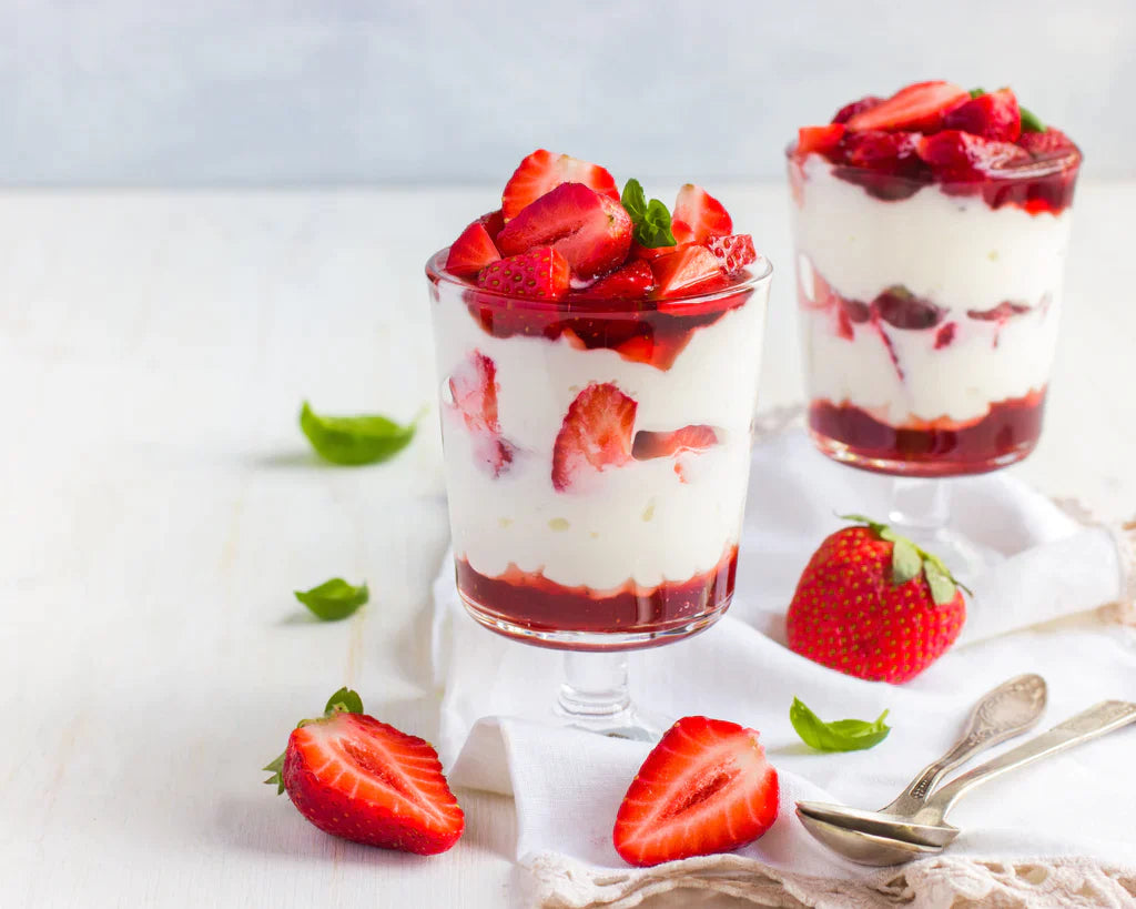 Fresh Strawberries & Cream Small